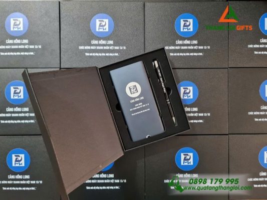 Combo Quà Tặng (Pin Sạc Dự Phòng Xiaomi & Bút Bi) - In Khắc Logo Cảng Hồng Long