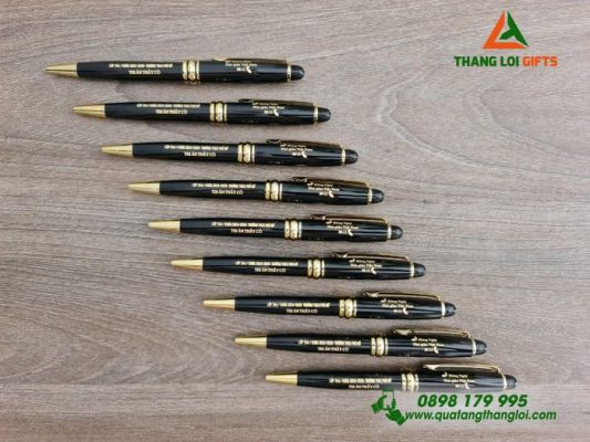 Bút Ký Kim Loại Xoay Màu Đen Khoen Vàng - Khắc Tên Trường THCS Phú Mỹ Làm Quà Tri Ân Thầy Cô
