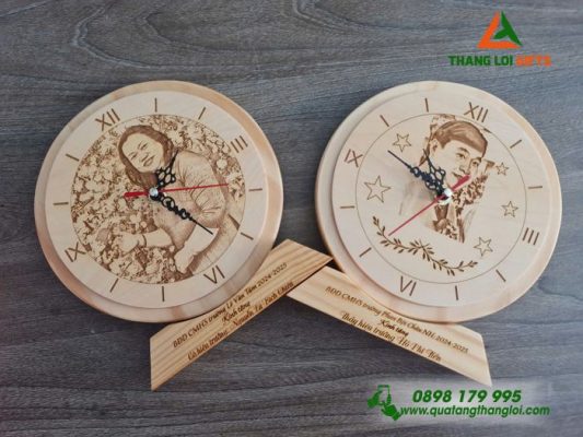 Đồng Hồ Gỗ Để Bàn Cao Cấp - Khắc Hình Ảnh Nội Dung Làm Quà Tặng