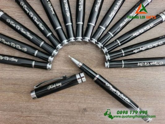 Bút Ký Kim Loại Màu Đen Khoen Bạc - In Khắc Tên Làm Quà Tặng Tri Ân Thầy Cô Giáo