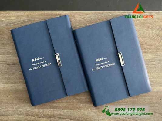 Sổ Tay Bìa Còng Gập 3 Màu Xanh - In Logo Doanh Nghiệp K&G