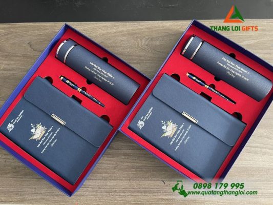 Combo Quà Tặng (Sổ+ Bình+ Bút) Màu Xanh - In Khắc Logo Kỷ Niệm 15 Năm Ngày Ra Trường