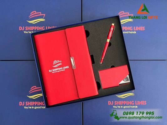 Bộ Quà Tặng (Sổ+ Hộp Namecard+ Bút) Màu Đỏ - In Khắc Logo Doanh Nghiệp DJ SHIPPING LINES
