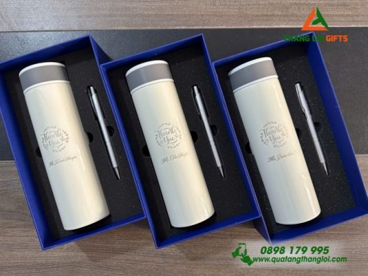 Combo Quà Tặng (Bình Giữ Nhiệt & Bút Bi) Màu Trắng - In Khắc Tên Trường Đại Học Hà Tĩnh