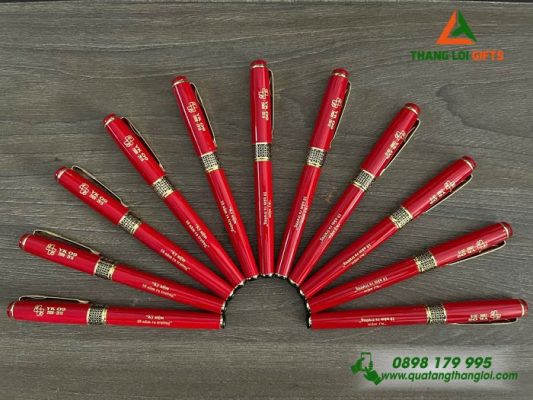 Bút Ký Kim Loại Khoen Tổ Ong - Khắc Logo Kỷ Niệm 10 Năm Ra Trường