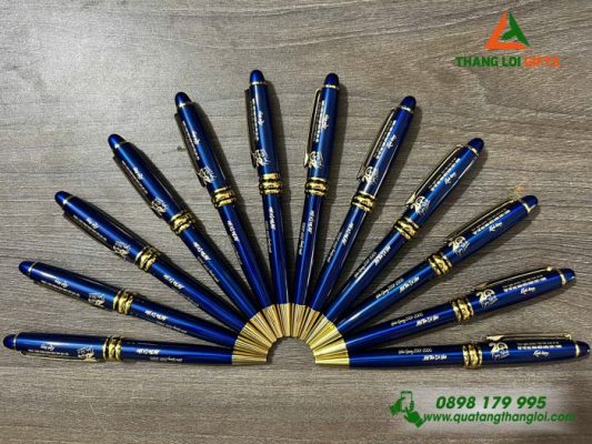 Bút Ký Kim Loại Xoay Màu Xanh Khoen Vàng - Khắc Logo 20 Năm Trường THCS Hiếu Giang