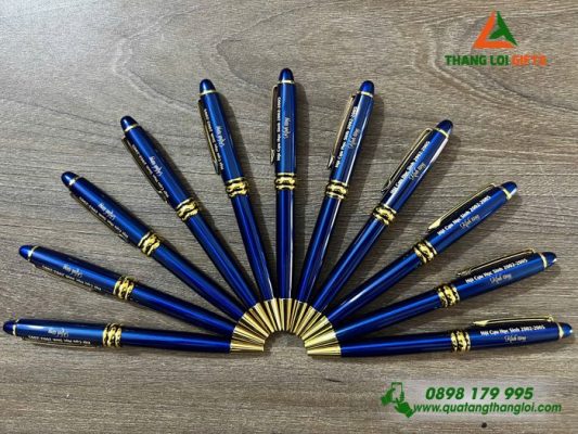 Bút Ký Kim Loại Xoay Màu Xanh Khoen Vàng - Khắc Tên Hội Cựu Học Sinh