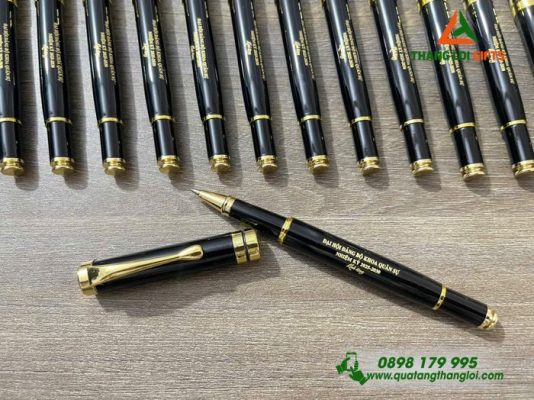 Bút Ký Kim Loại Màu Đen Khoen Vàng - Khắc Tên Đại Hội Đảng Bộ Khoa Quân Sự