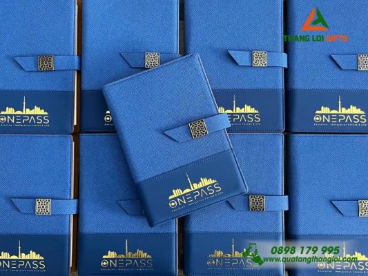 Sổ Tay Bìa Còng Màu Xanh - Ép Kim Logo Doanh Nghiệp ONEPASS