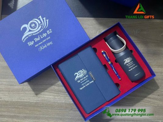 Combo Quà Tặng (Sổ+ Bình Lock&Lock+ Bút) Màu Xanh - In Khắc Logo 20 Năm Trường THPT Nguyễn Bính