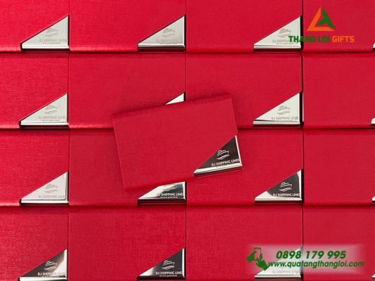 Hộp Đựng Namecard Vát Cạnh Màu Đỏ - Khắc Logo Doanh Nghiệp DJ Shipping Lines