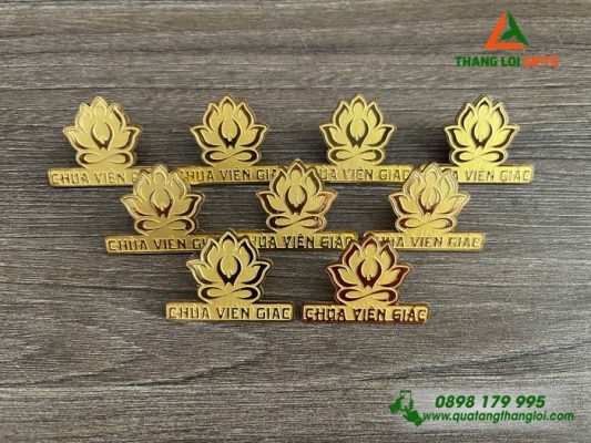 Huy Hiệu Cài Áo Hình Hoa Sen - Khắc Tên Chùa Viên Giác
