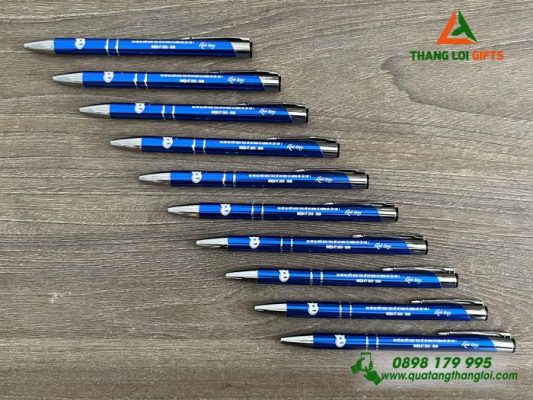 Bút Bi Kim Loại Bấm Màu Xanh - Khắc Logo Đại Hội Đoàn TNCS Hồ Chí Minh Xã Krông Nô
