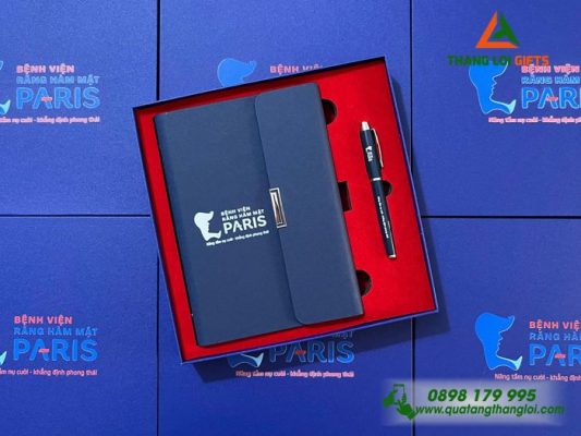 Bộ Quà Tặng (Sổ & Bút) Màu Xanh - In Khắc Logo Bệnh Viện Răng Hàm Mặt PARIS