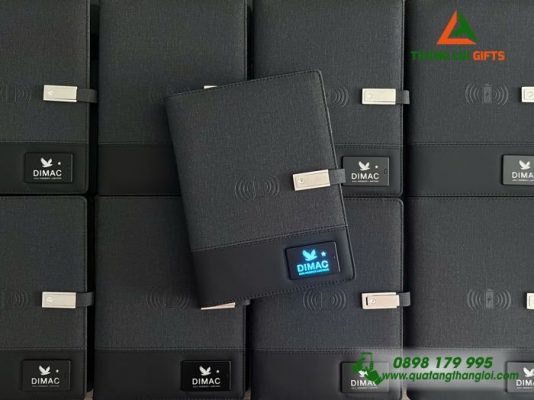 Sổ Tay Đa Năng Màu Đen 8000mAh - Khắc Logo Công Ty Luật DIMAC