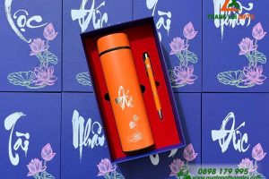 Combo Quà Tặng (Bình Giữ Nhiệt + Bút Bi) Màu Cam - In Khắc Tên