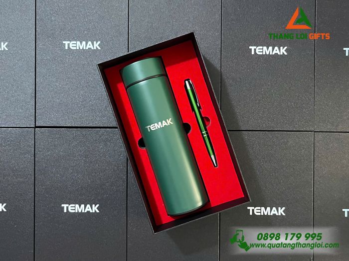 Bo Qua Tang (Binh & But) Mau Xanh La - In Khac Logo Doanh Nghiep TEMAK (2) Bộ Quà Tặng (Bình Giữ Nhiệt+ Bút Bi) Màu Xanh Lá - In Khắc Logo Doanh Nghiệp