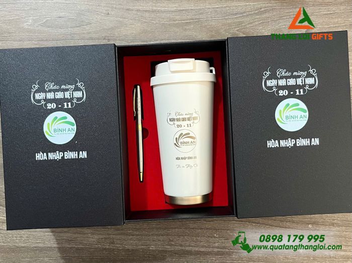 Bo Qua Tang (Ly 530ml & But) Mau Trang - In Khac Noi Dung Ngay Nha Giao Viet Nam 20-11 (2)