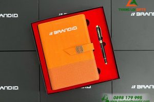Combo Quà Tặng (Sổ Tay & Bút Ký) Màu Xanh - In Logo Doanh Nghiệp
