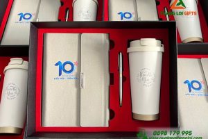 Bộ Quà Tặng (Sổ+ Ly+ Bút) Màu Trắng Kem - In Khắc Logo Kỷ Niệm 10 Năm MB Bank