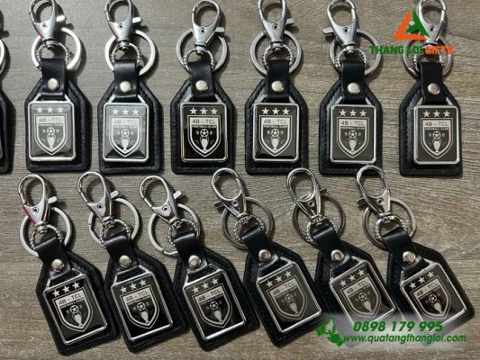 Móc Khóa Da Phối Kim Loại - Khắc Logo FOOTBALL CLUB 4B-TCL