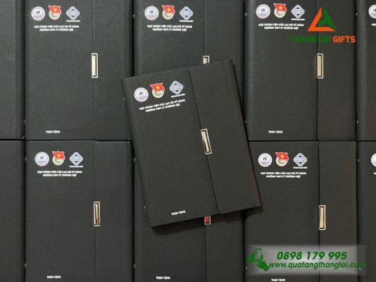 Sổ Da Bìa Còng Gập 3 Màu Đen - In Logo Trường THPT Lý Thường Kiệt