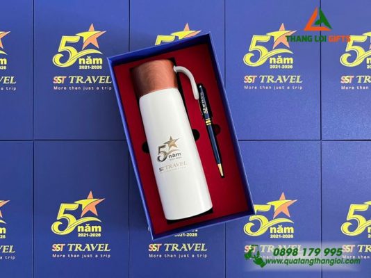 Bộ Quà Tặng (Bình & Bút) - In Khắc Logo Kỷ Niệm 5 Năm Doanh Nghiệp SST TRAVEL