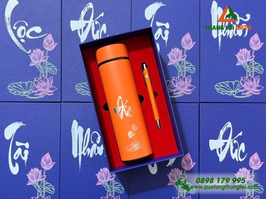 Combo Quà Tặng (Bình & Bút) Màu Cam - In Khắc Chữ Tài - Lộc - Đức - Tâm - Nhẫn