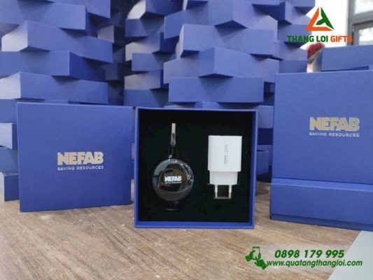 Bộ Quà Tặng (Cáp Sạc & Củ Sạc) - In Logo NEFAB Saving Resources