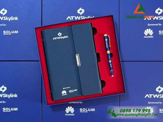 Combo Quà Tặng (Sổ & Bút) Màu Xanh - In Khắc Logo Doanh Nghiệp HUAWEI