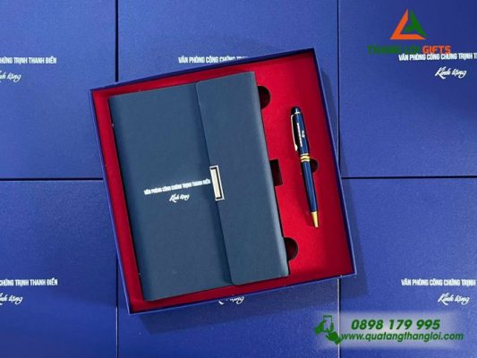 Bộ Quà Tặng (Sổ & Bút) Màu Xanh - In Khắc Tên Văn Phòng Công Chứng Trịnh Thanh Điền