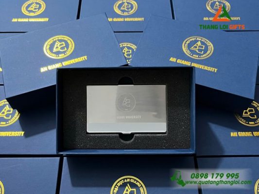 Hộp Đựng Namecard Inox - Khắc Logo Trường Đại Học An Giang
