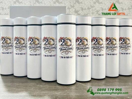 Bình Giữ Nhiệt 500ml Màu Trắng In Logo 20 Năm Cuộc Hẹn Với Thanh Xuân Trường THPT Nguyễn Hữu Huân