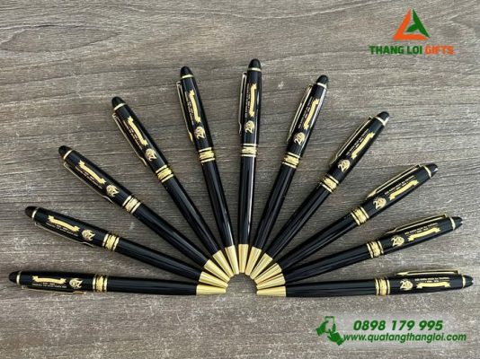 Bút Ký Kim Loại Xoay Màu Đen Khoen Vàng Khắc Logo Kỷ Niệm 20 Năm Ngày Trở Về Trường THPT Trần Hưng Đạo