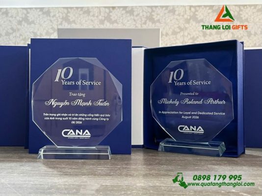 Cúp Pha Lê Tròn Trong Suốt In Logo Doanh Nghiệp CANA Làm Quà Tặng Vinh Danh