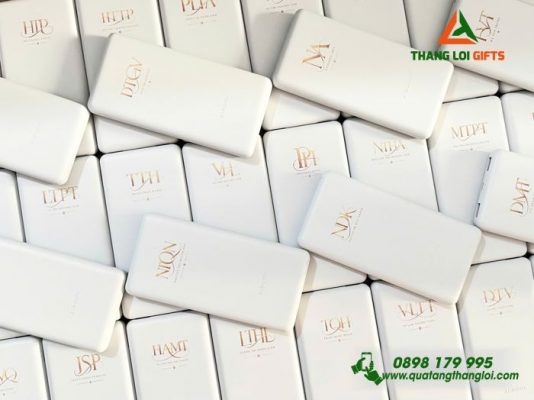 Pin Sạc Dự Phòng Xiaomi 10.000mAh 22.5W Màu Trắng In Tên Nhân Viên Làm Quà Tặng Doanh Nghiệp